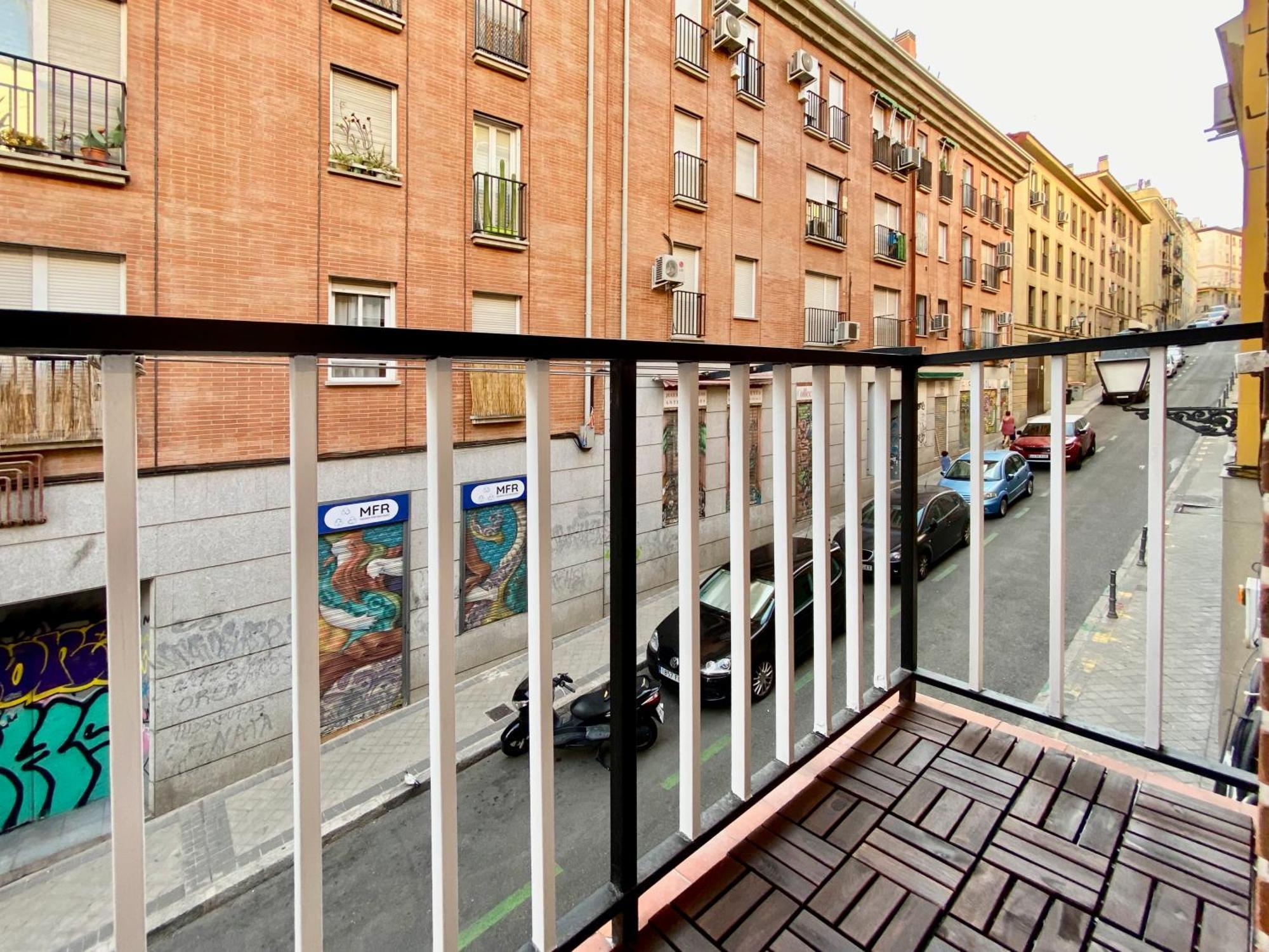 Charming Latina Village - Estancias Temporales En Pleno Centro Madrid Extérieur photo